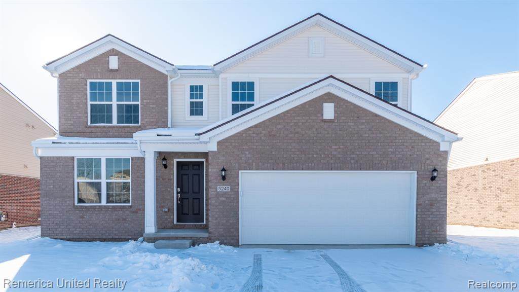 5240 Woods - Photo 1