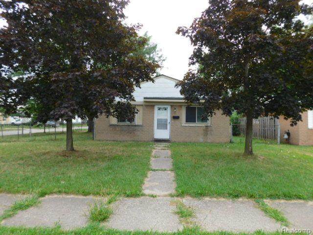 27011 Debra - Photo 1