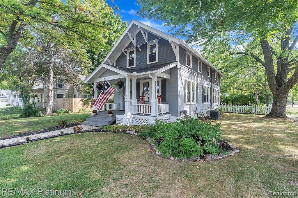 803 Court - Photo 1