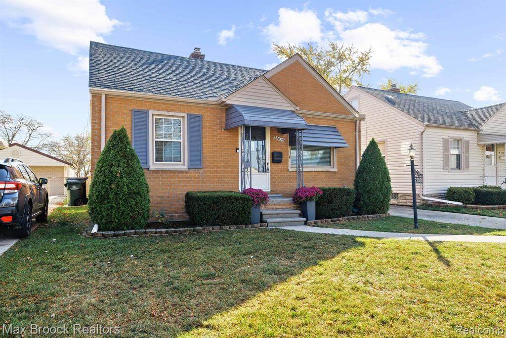 23030 Harmon - Photo 1