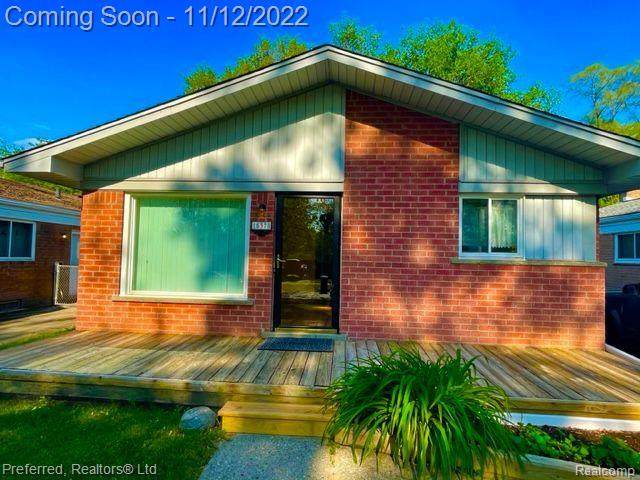 15378 Woodbine - Photo 1