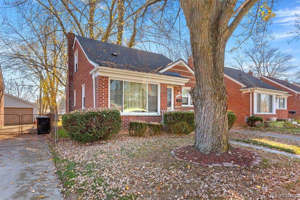 24609 Elmira - Photo 1