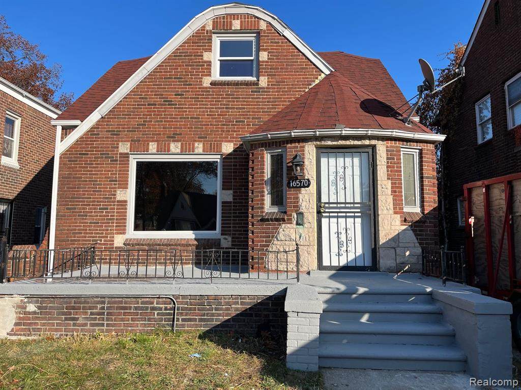 16570 Greenlawn - Photo 1