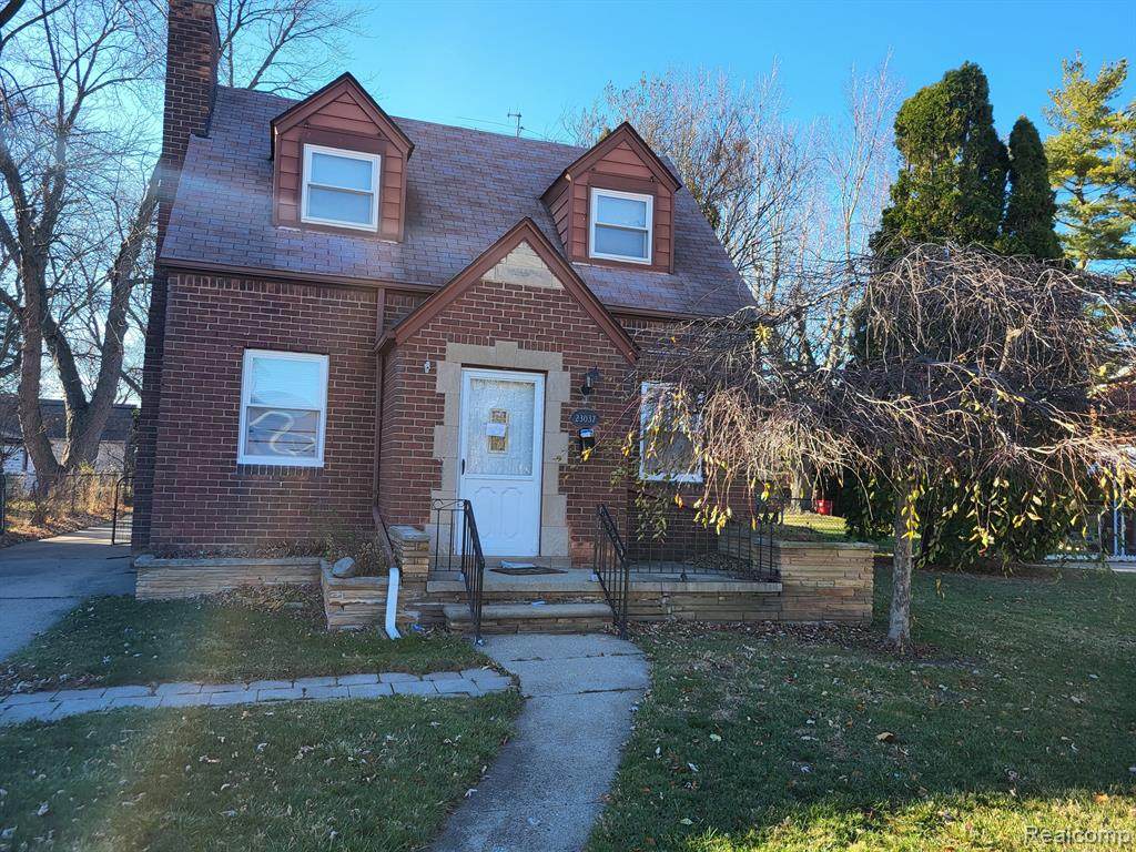23037 Firwood - Photo 1