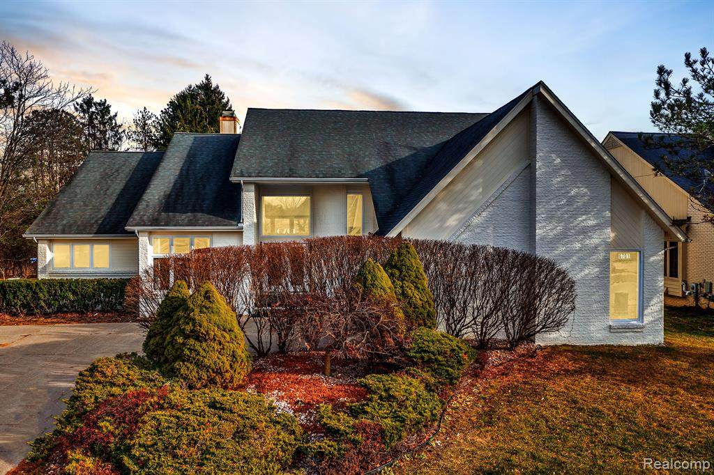 6701 Stonebridge - Photo 1