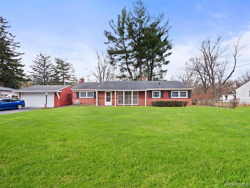 23591 Norcrest - Photo 1