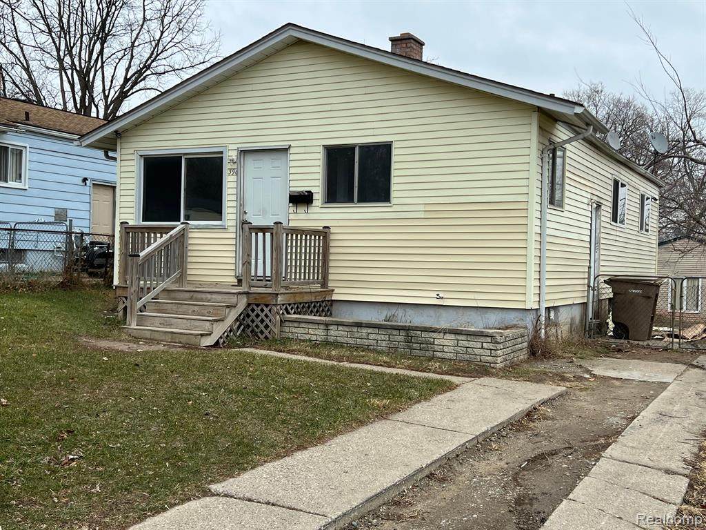 390 Cameron - Photo 1