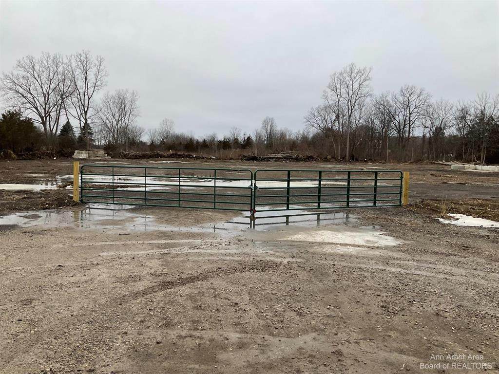 6480 Rawsonville - Photo 1