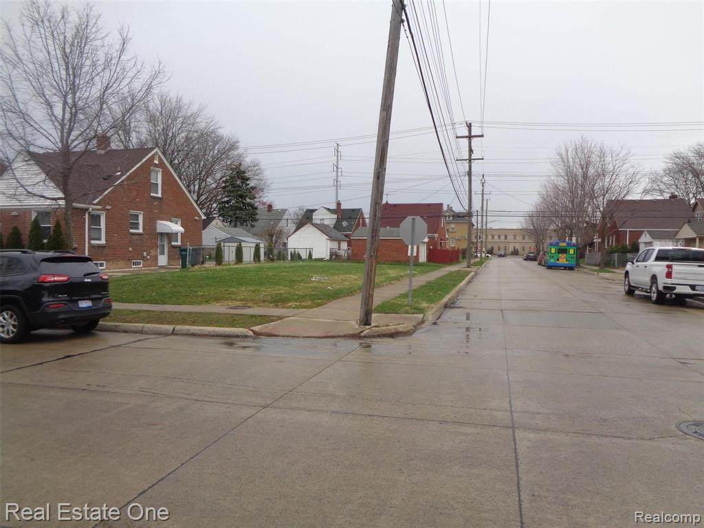 4702 Palmer - Photo 1