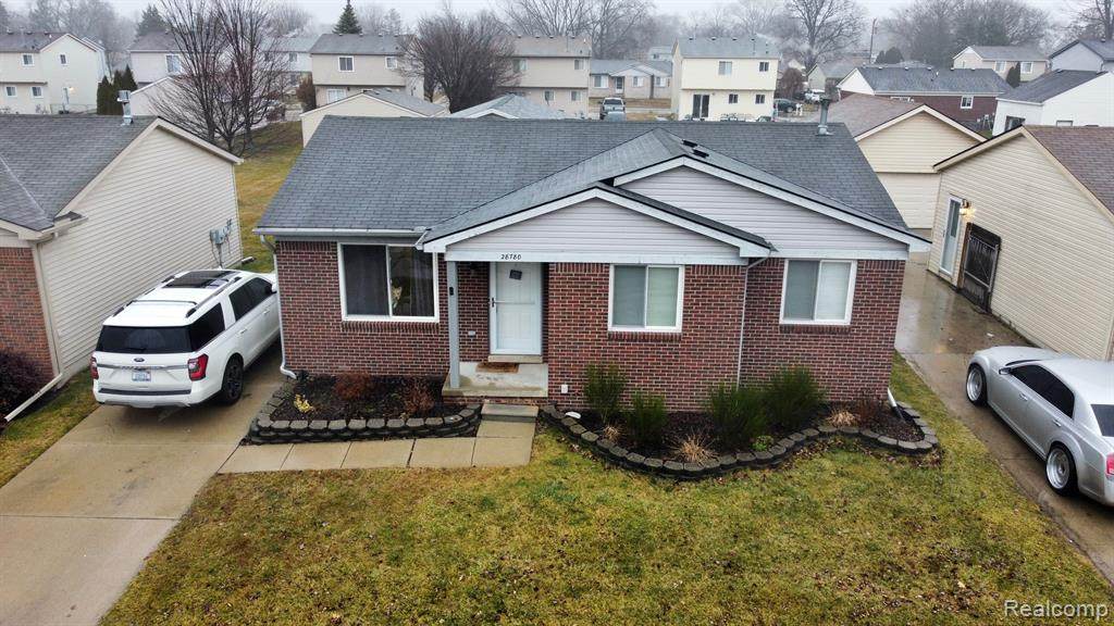 28780 Waverly - Photo 1