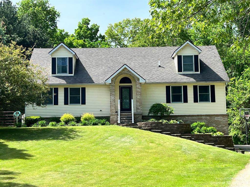 13285 Oakridge - Photo 1