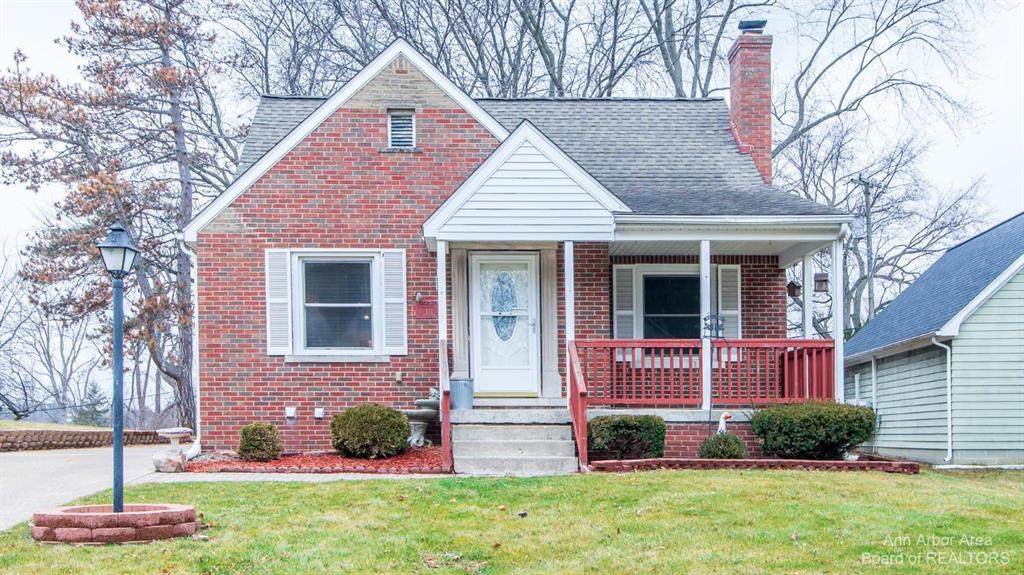 131 Fairview - Photo 1