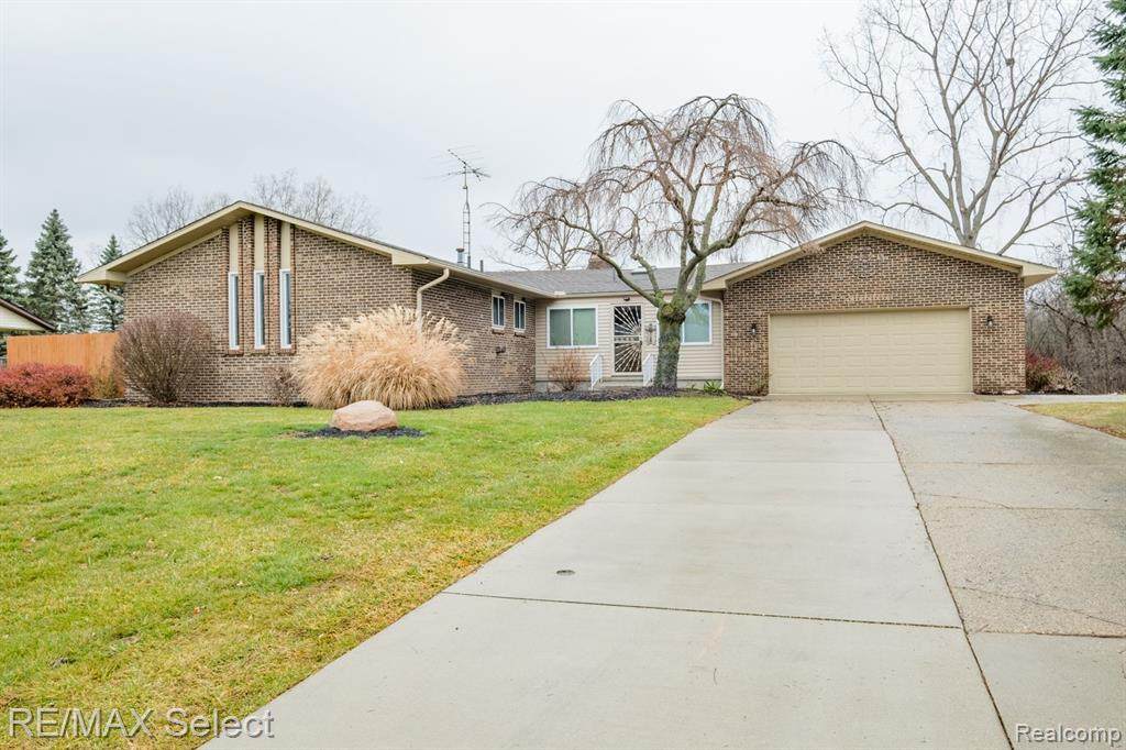 3125 Old Farm - Photo 1