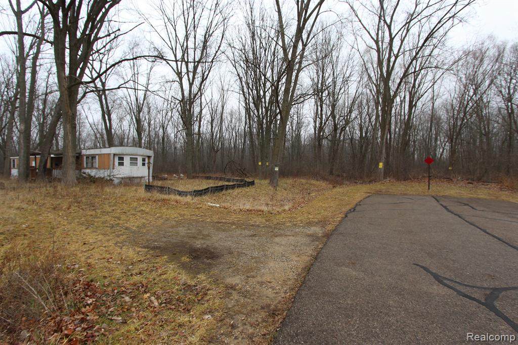 326 Cherokee Bend - Photo 1