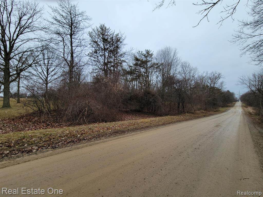 22 Cliff Drive - Photo 1
