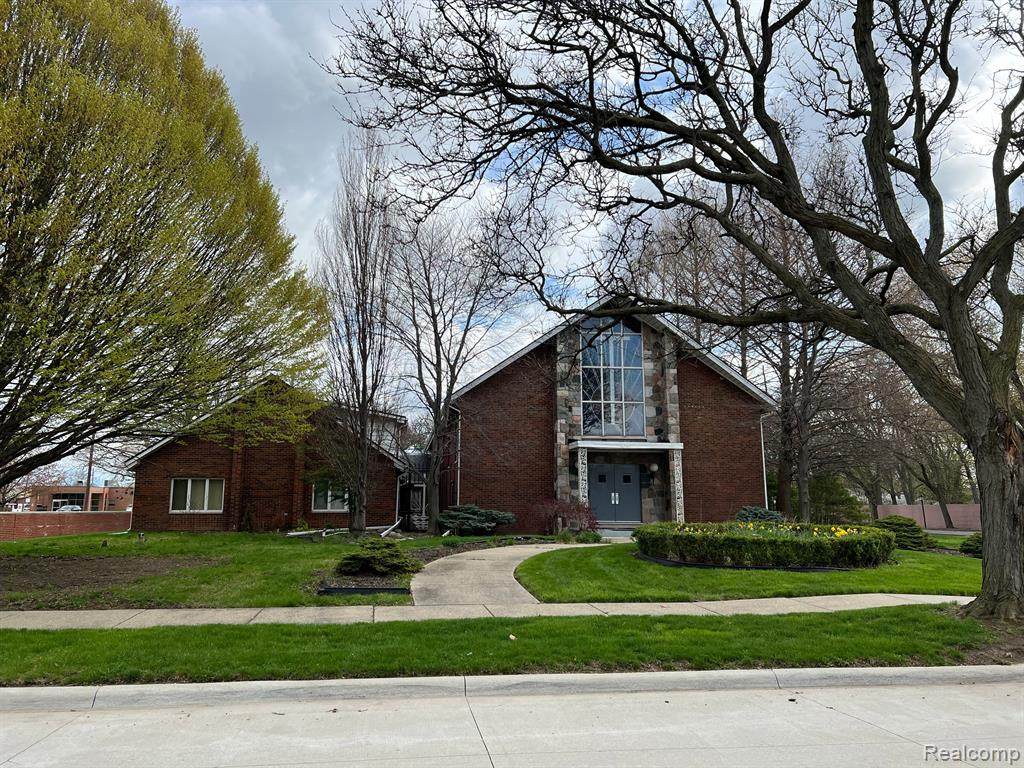 17901 Collinson - Photo 1