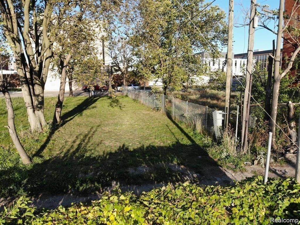 2939 Park - Photo 1