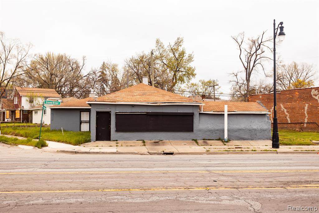 16360 Grand River - Photo 1