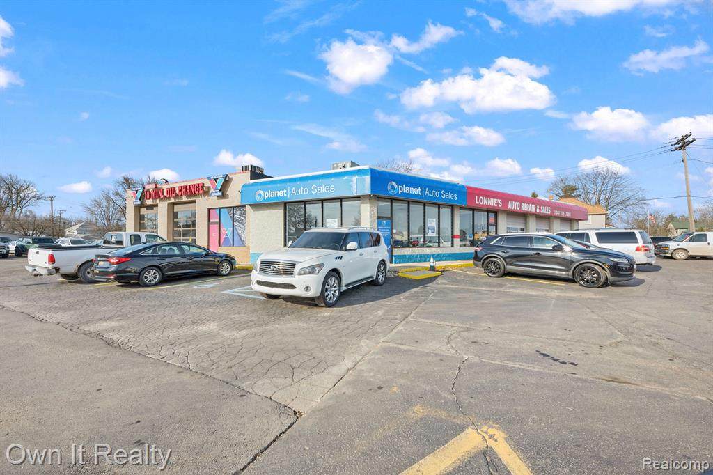50 South - Photo 1