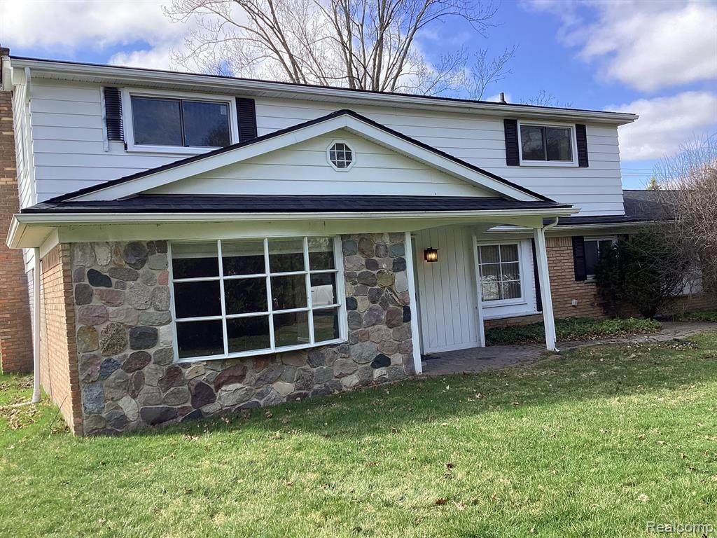 4747 Quarton - Photo 1