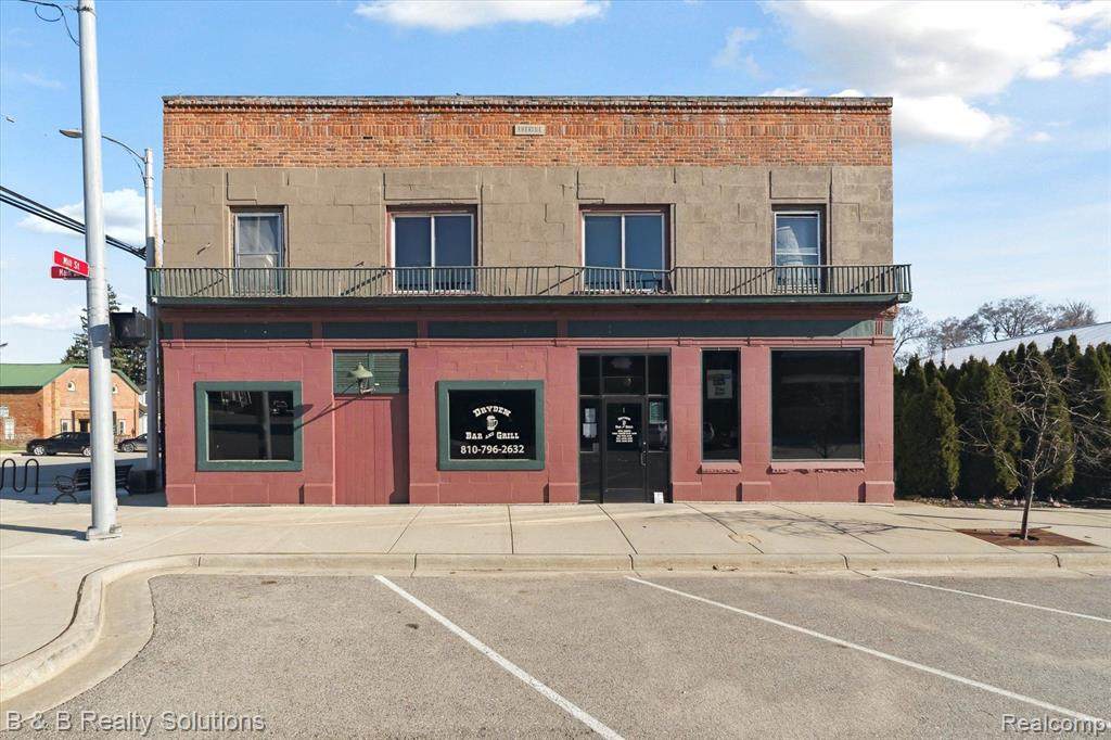 5505 Main - Photo 1