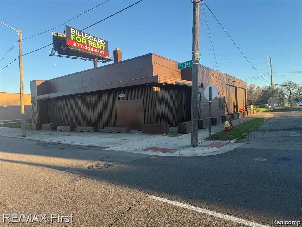 14600 Harper - Photo 1