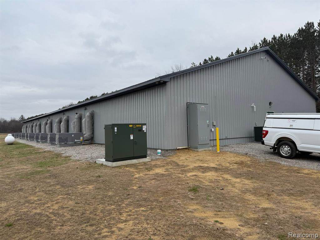 6745 Oak - Photo 1