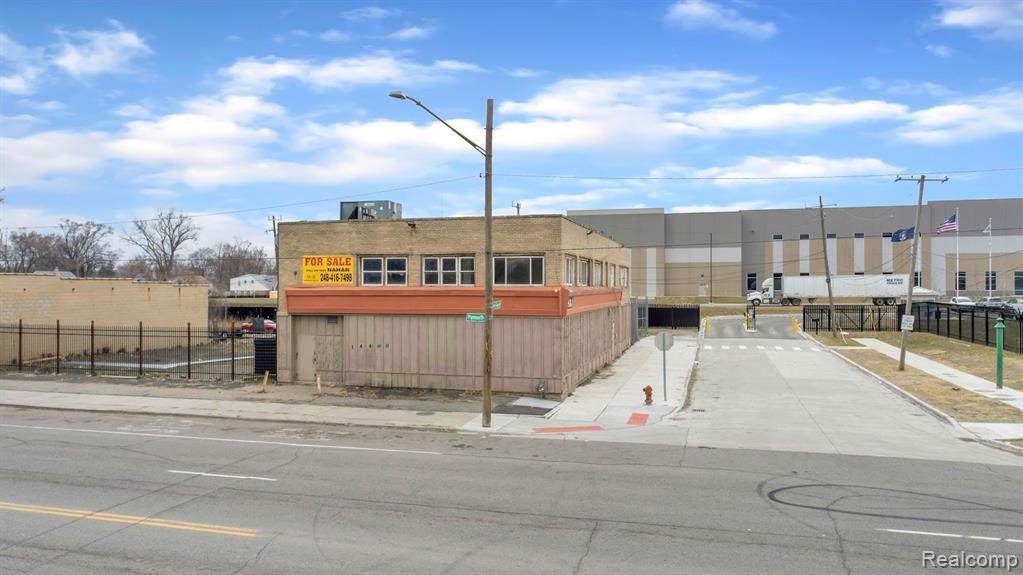 14400 Plymouth - Photo 1