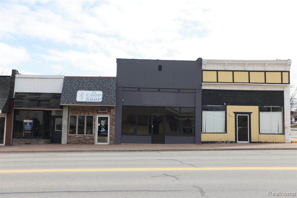 4241 Main - Photo 1