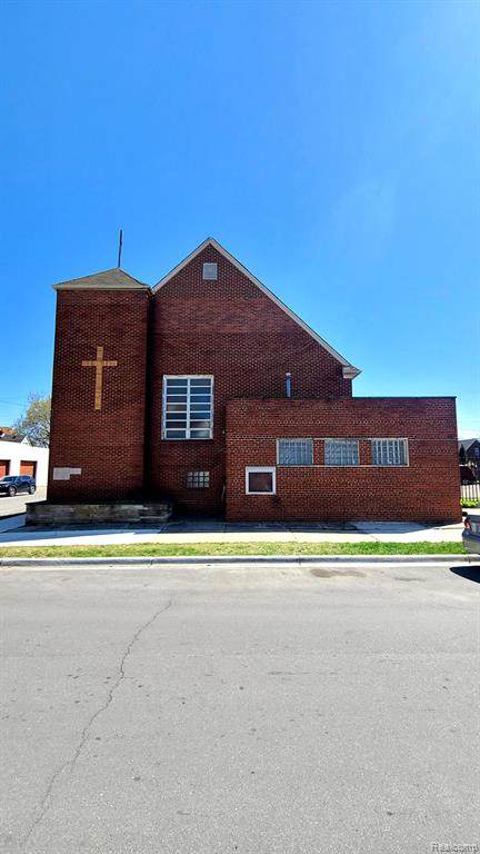 3056 Yemans - Photo 1