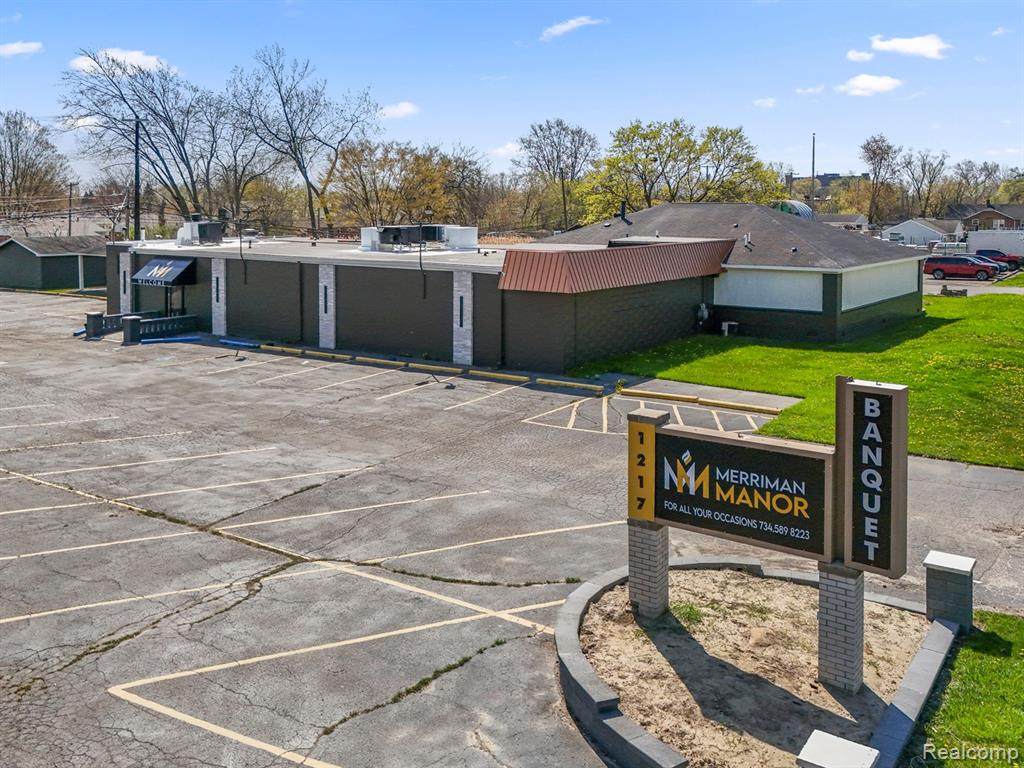 1217 Merriman - Photo 1