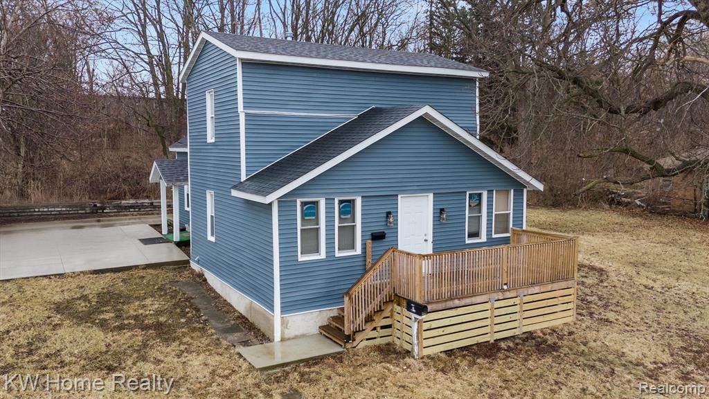 11 Grove - Photo 1