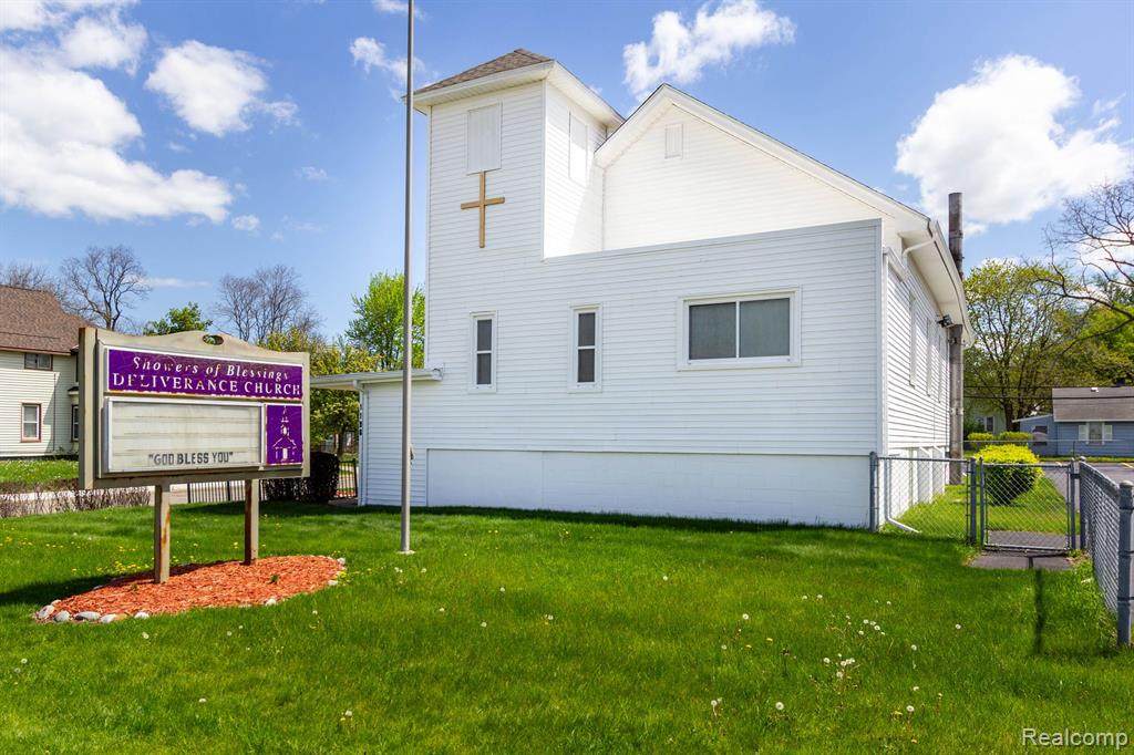 1196 Joslyn - Photo 1