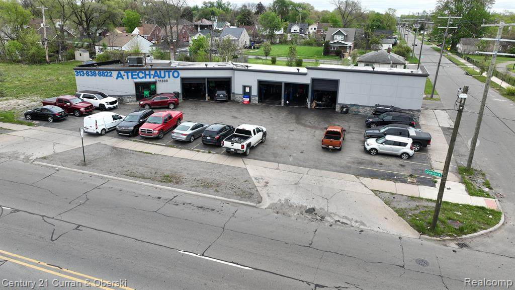 11300 Greenfield - Photo 1