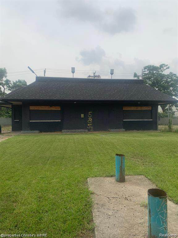 5851 Warren - Photo 1