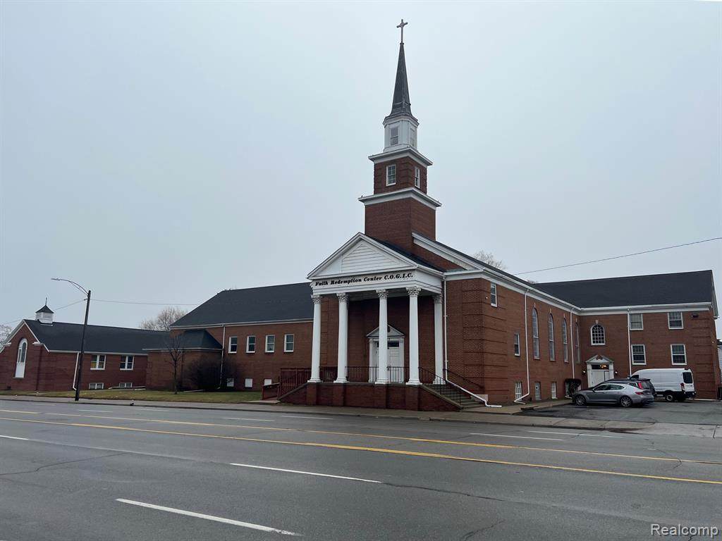 15727 Plymouth - Photo 1