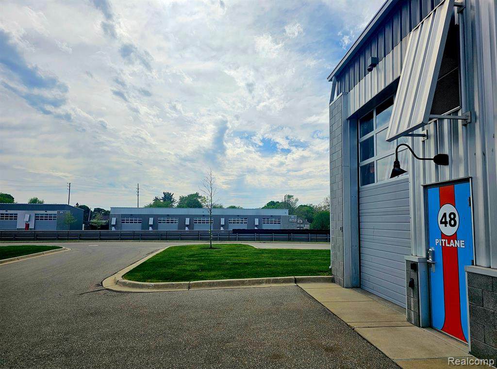 48 Pit - Photo 1