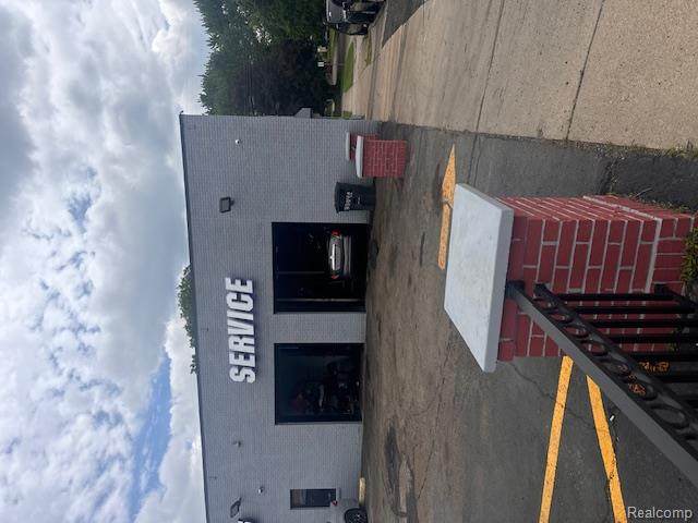 27131 Plymouth - Photo 1
