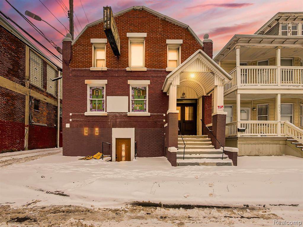 2935 Yemans - Photo 1