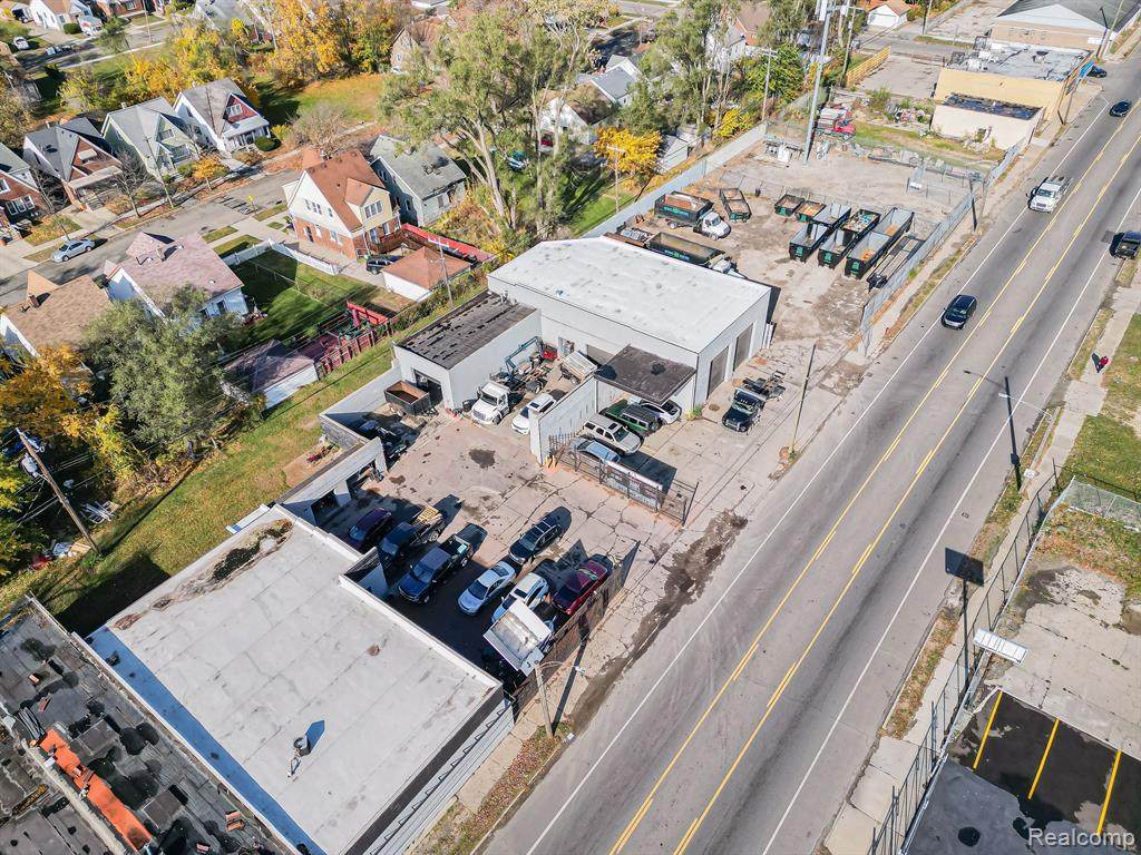 15735 Schaefer - Photo 1