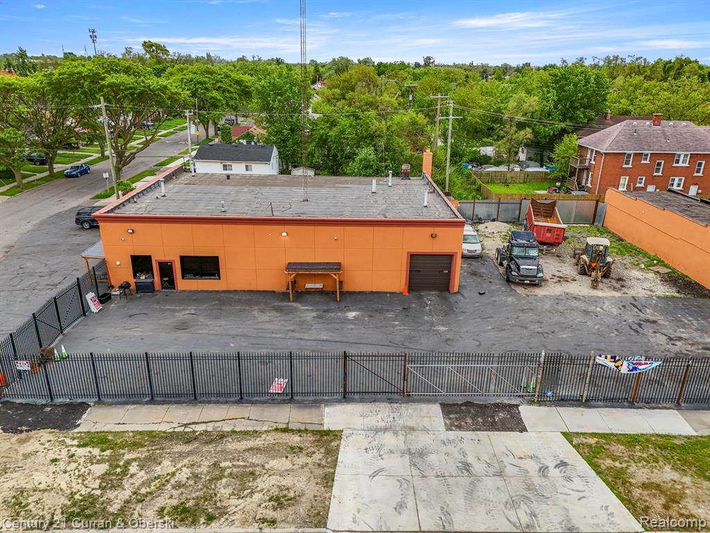 8301 Chicago - Photo 1