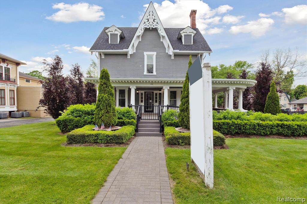 288 Main - Photo 1