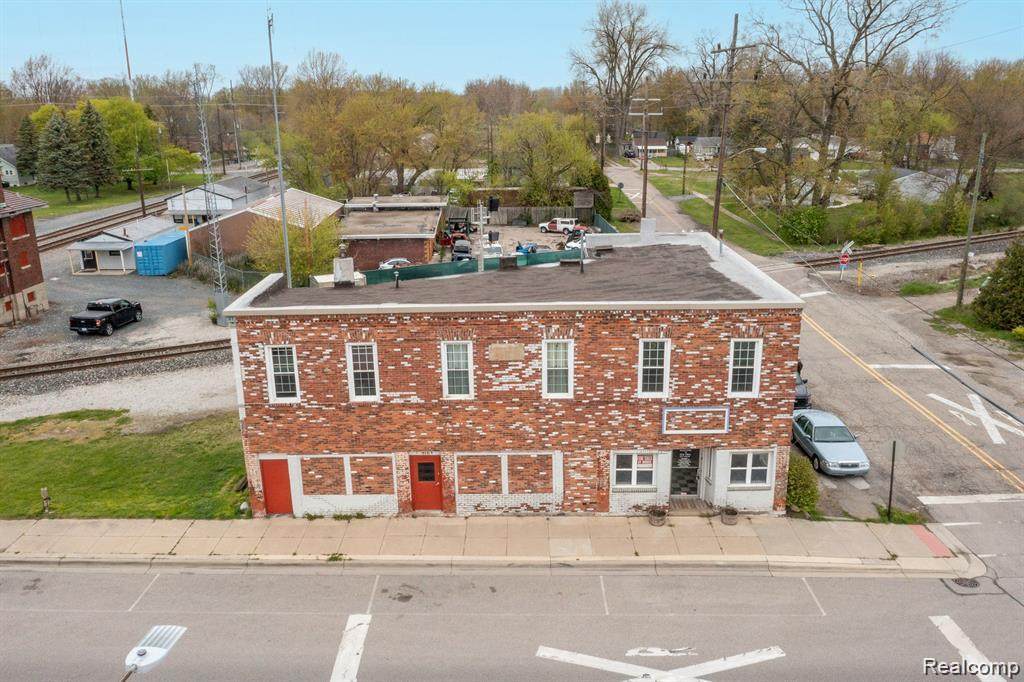 910 Monroe - Photo 1