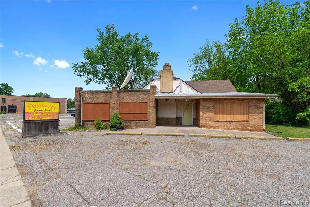 21090 Goddard - Photo 1
