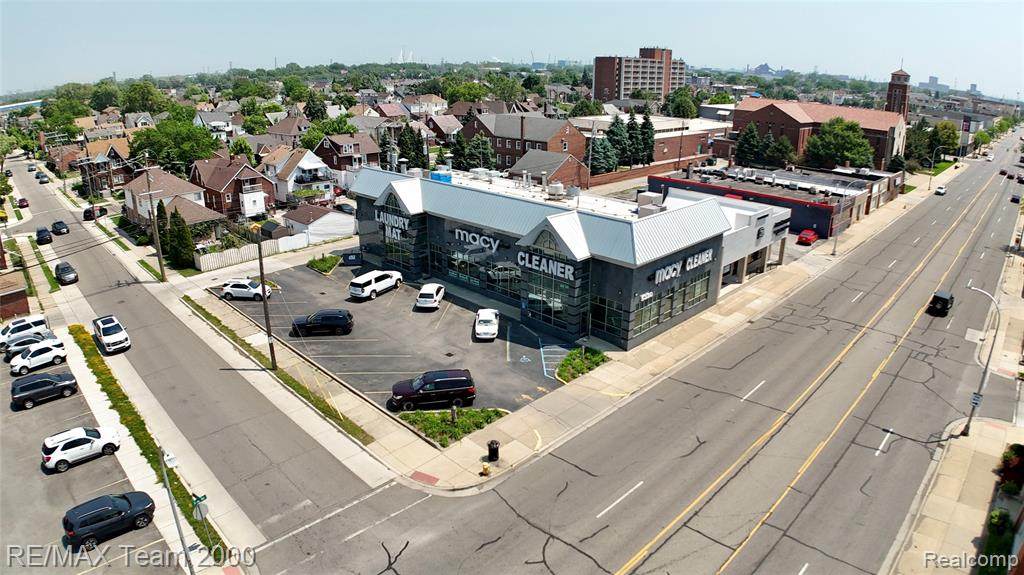 5320 Schaefer - Photo 1