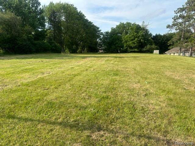 3350 Beecher - Photo 1