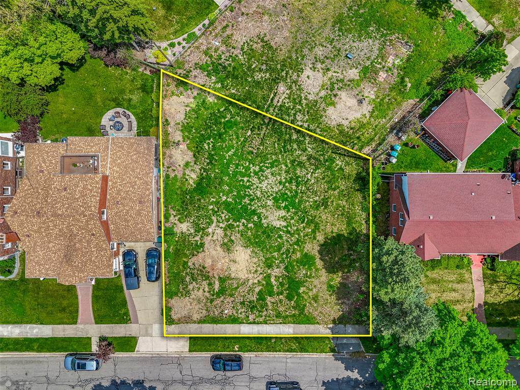 7870 Oakman - Photo 1