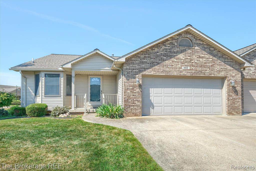 5930 Cross Creek - Photo 1