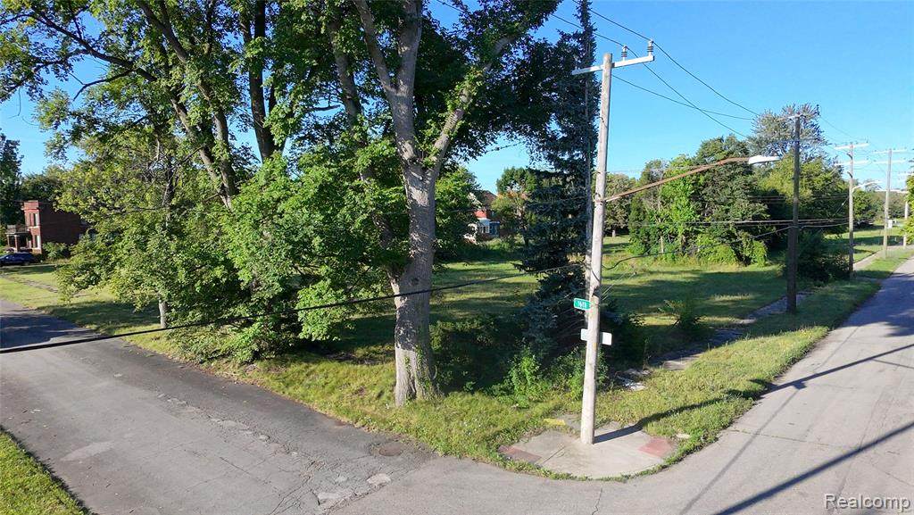 5673 16th - Photo 1