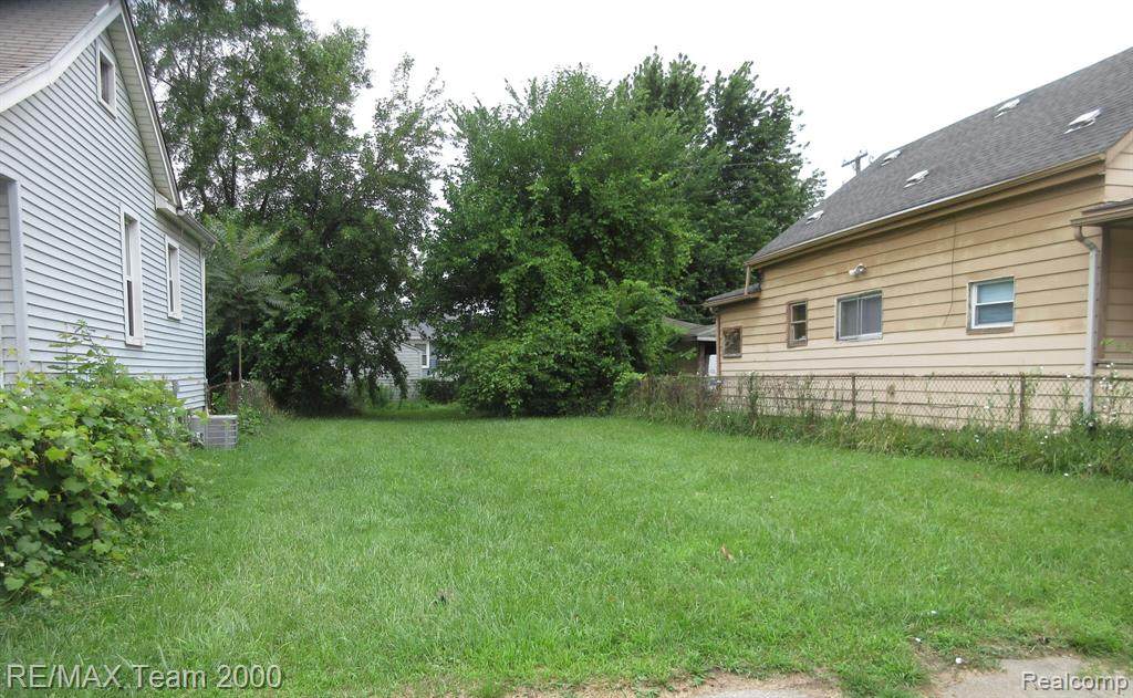4242 7th - Photo 1